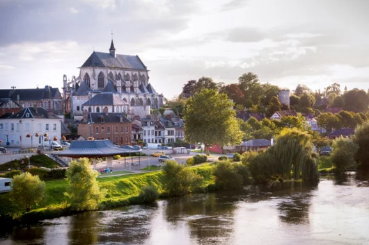 Pont de l'Arche, Normandie